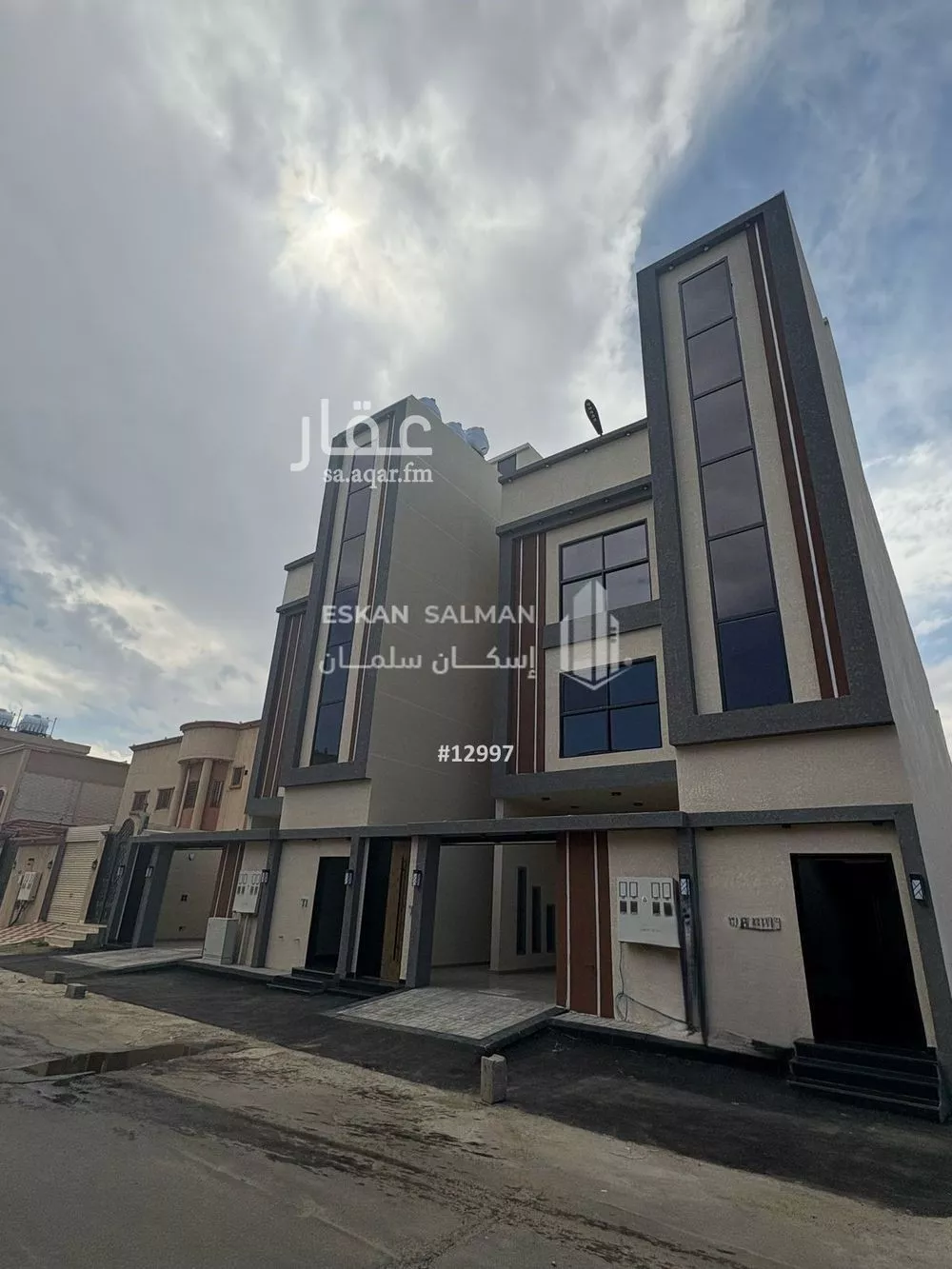 دور للبيع في شارع عبدالله اخو معبد ابن قيس ابن صخر, حي الشرف, مدينة خميس مشيط, منطقة عسير 1 صورة