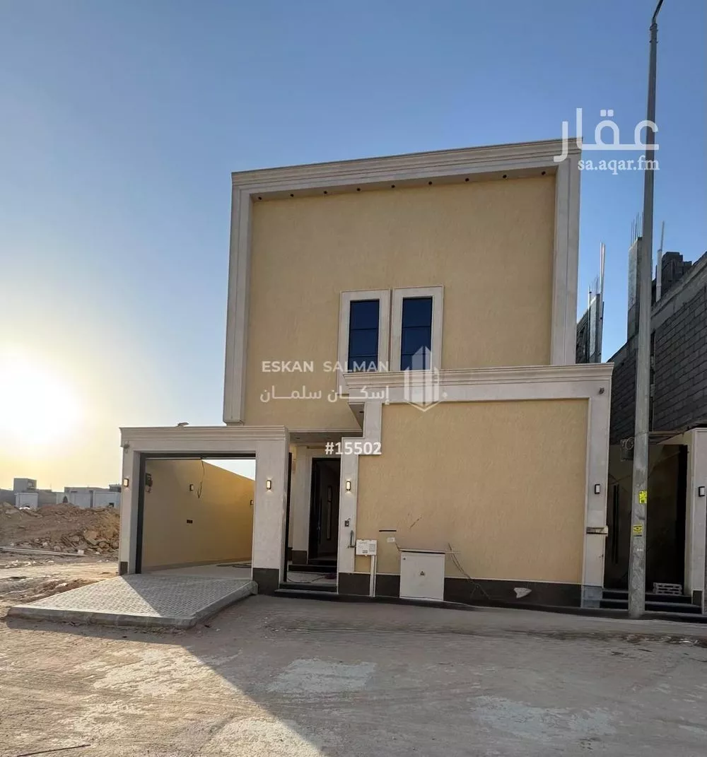 دور للبيع في شارع رقم 106, حي الجنادرية, مدينة الرياض, منطقة الرياض 1 صورة