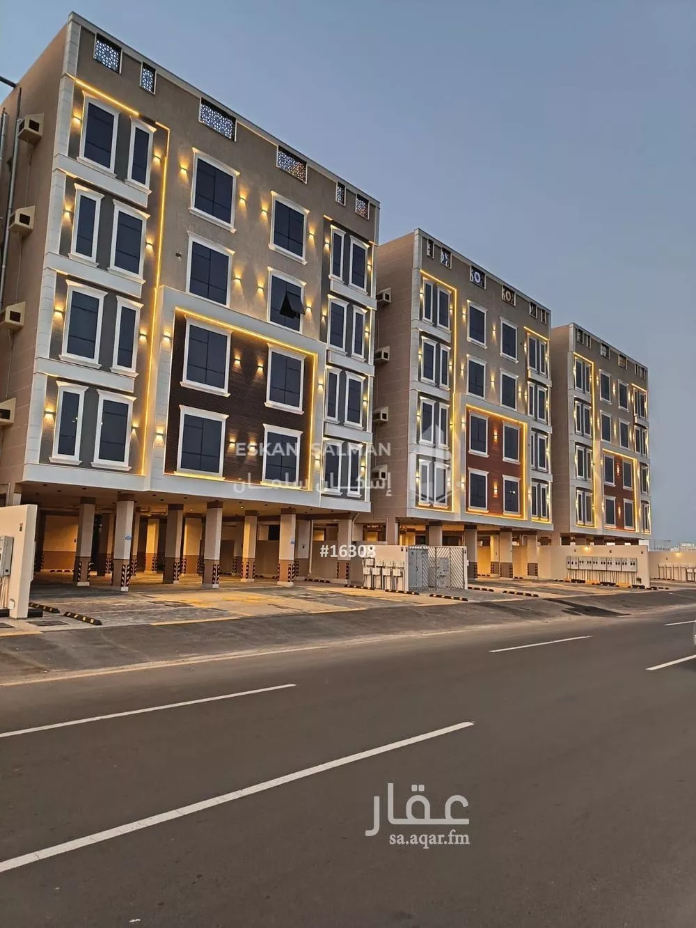 شقة للبيع في شارع نصر الله الدينوري, حي السويس 1, مدينة جازان, منطقة جازان 1 صورة