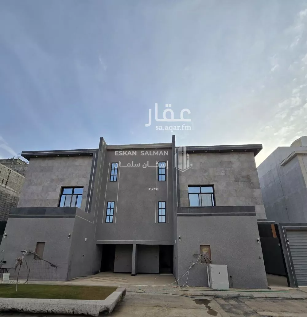 فيلا للبيع في شارع رقم 94, حي الندوة, مدينة الرياض, منطقة الرياض 1 صورة
