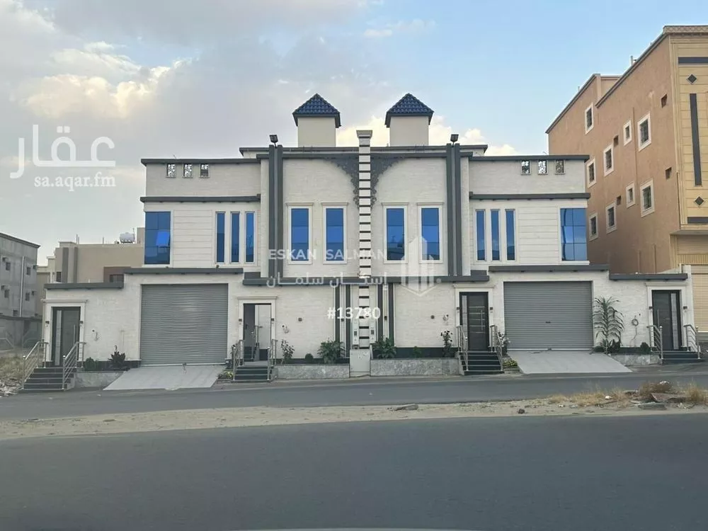 فيلا للبيع في شارع ابي القاسم القطان, حي النور, مدينة خميس مشيط, منطقة عسير 1 صورة