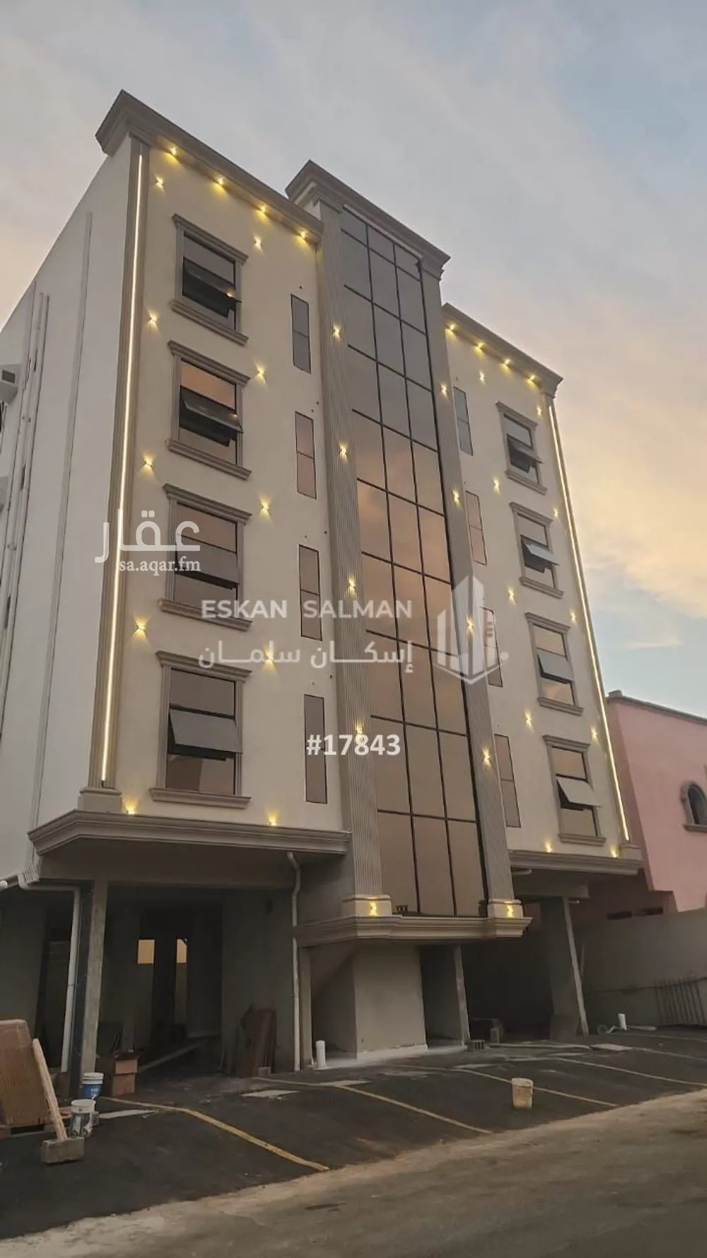 شقة للبيع في شارع شارع الأمير ناصر بن عبد العزيز, حي السويس 2, مدينة جازان, منطقة جازان 1 صورة