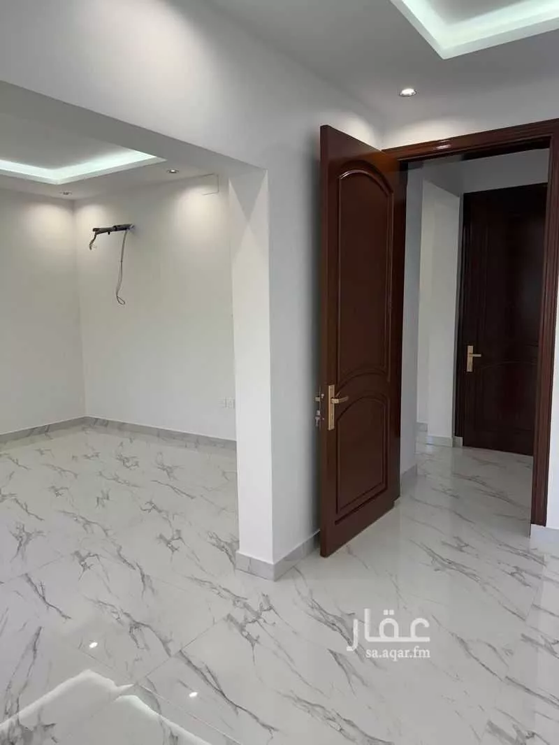 فيلا للإيجار في شارع عبدالله بن الطفيل, حي الشاطئ, مدينة جدة, منطقة مكة المكرمة 1 صورة