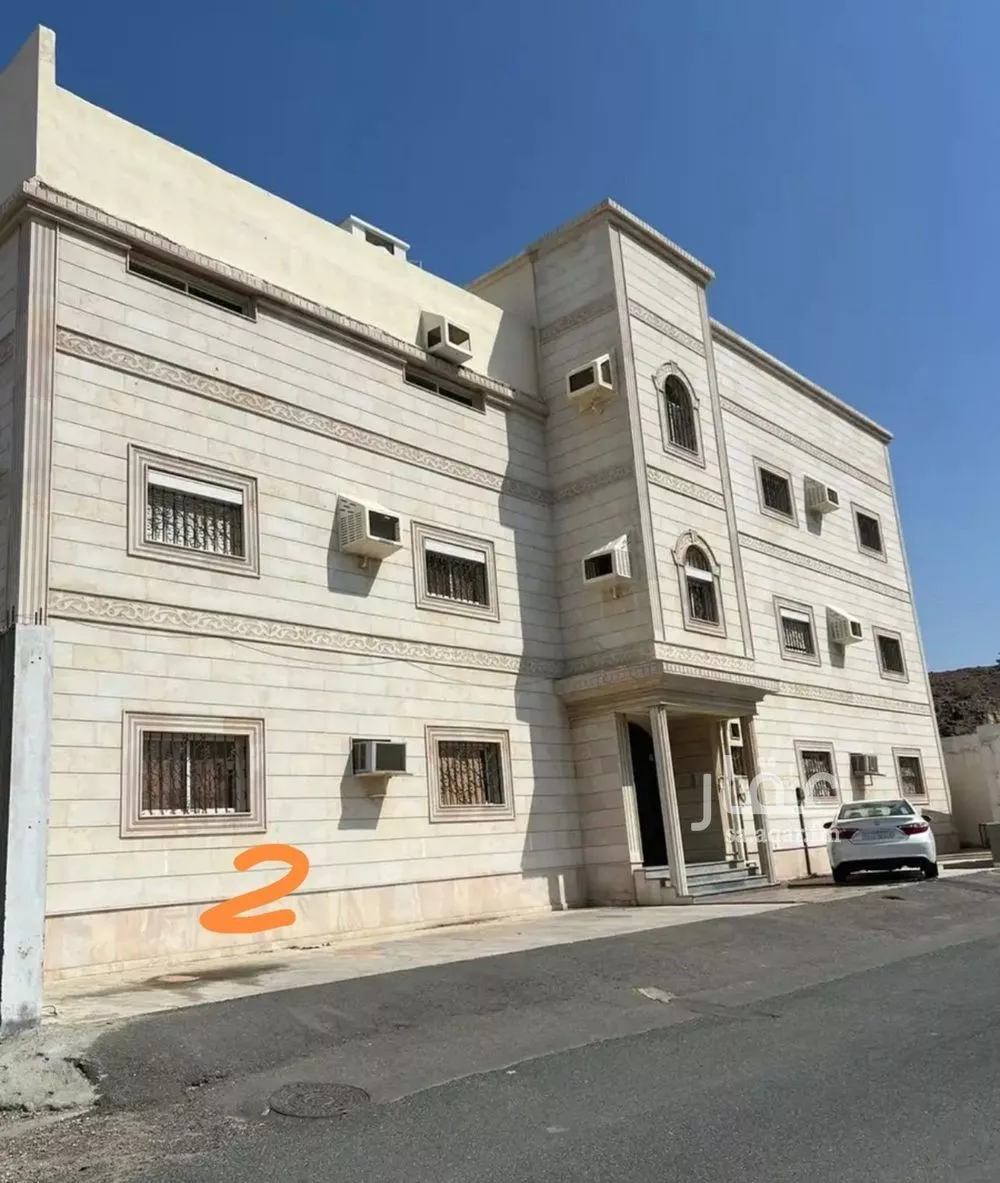عمارة للبيع في شارع قطبه بن مالك, حي الأجاويد, مدينة جدة, منطقة مكة المكرمة 1 صورة
