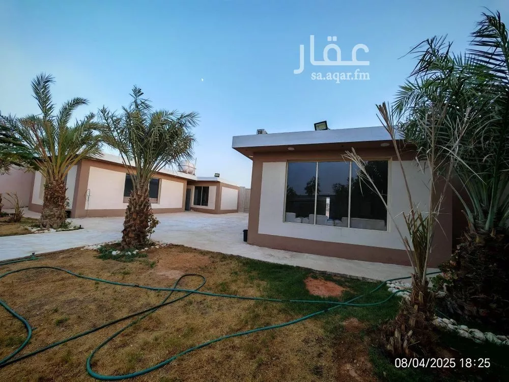 استراحة للبيع في شارع 818906, حي الزاهر, مدينة الرياض, منطقة الرياض 1 صورة
