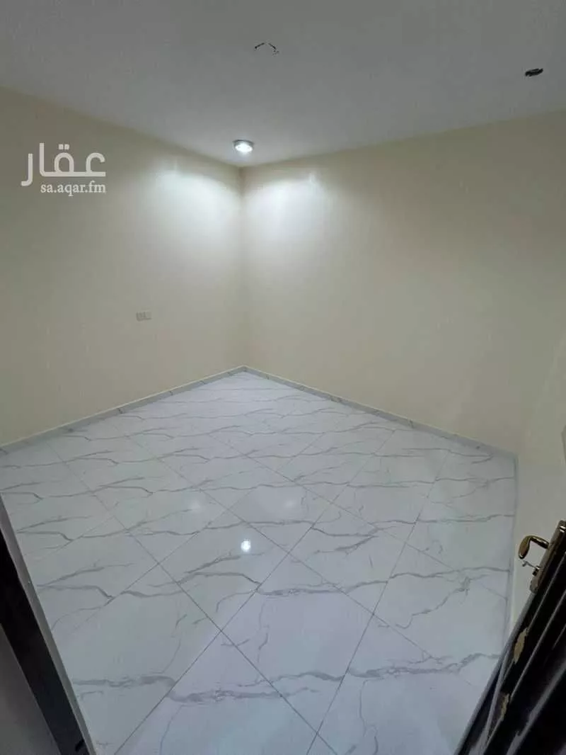 عمارة للإيجار في شارع المدينة المنوره, حي الراشدية الثالث, مدينة الاحساء, المنطقة الشرقية 1 صورة