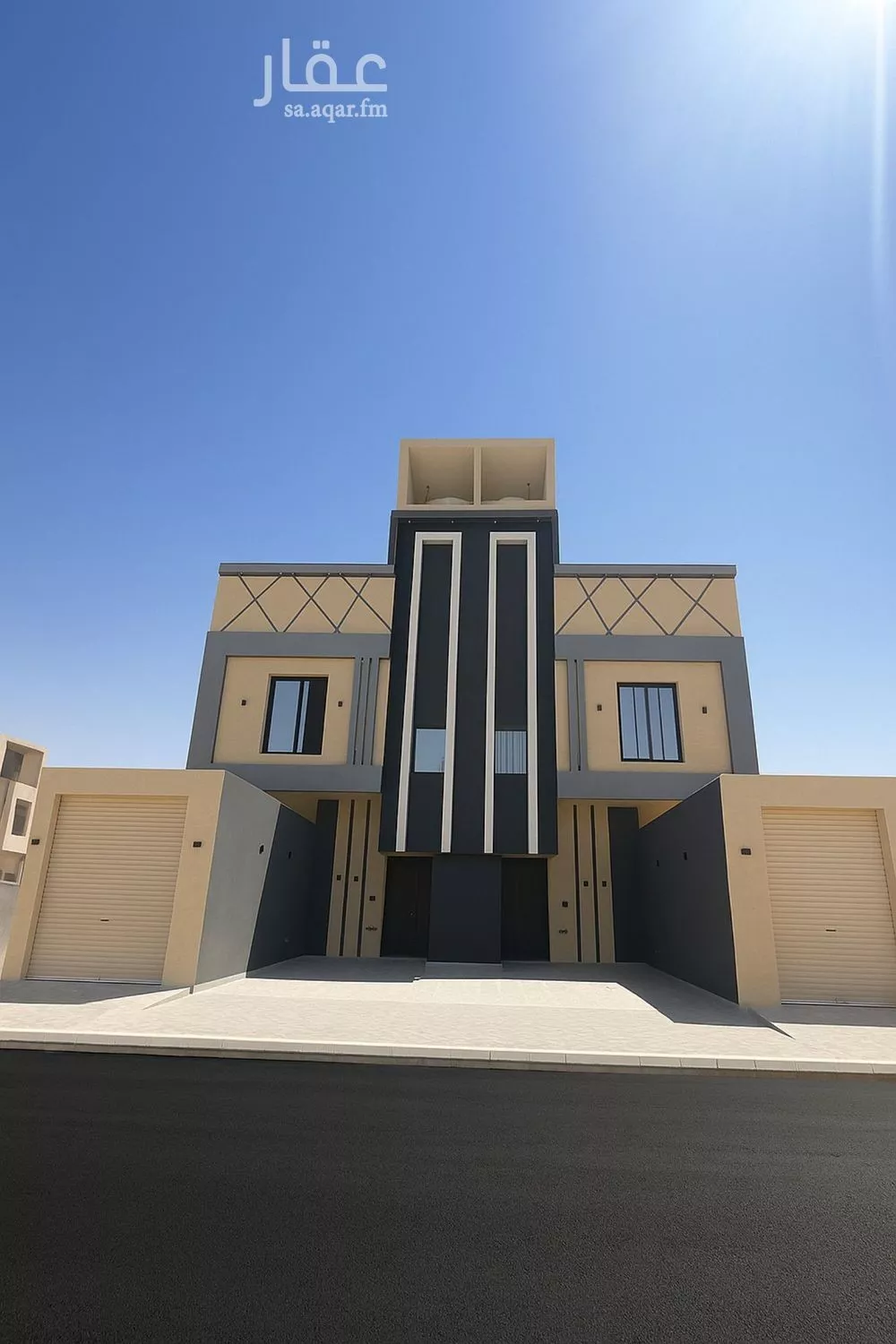 دور للبيع في شارع شارع حي عكاظ, حي عكاظ, مدينة الرياض, منطقة الرياض 1 صورة