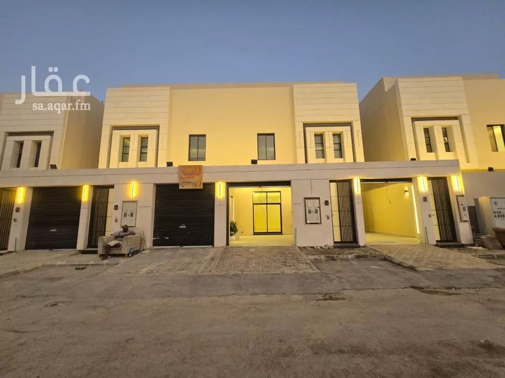 فيلا للبيع في شارع عبدالرحمن الدمياطي, حي طويق, مدينة الرياض, منطقة الرياض 1 صورة