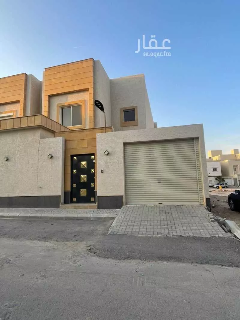 فيلا للبيع في شارع أحمد بن محمد المراكشي, حي المهدية, مدينة الرياض, منطقة الرياض 1 صورة