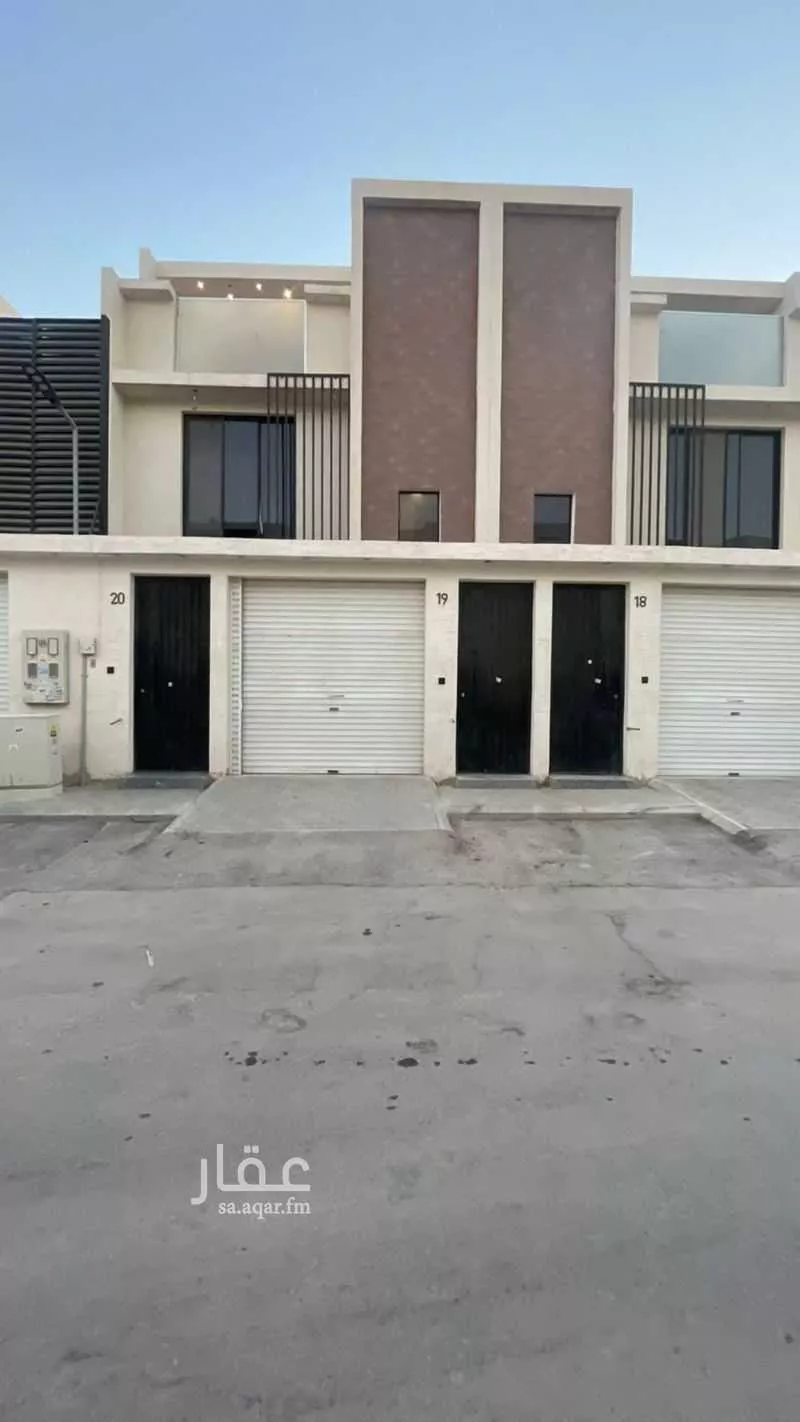 دور للبيع في شارع عائشة بنت الخفاف, حي بدر, مدينة الرياض, منطقة الرياض 1 صورة