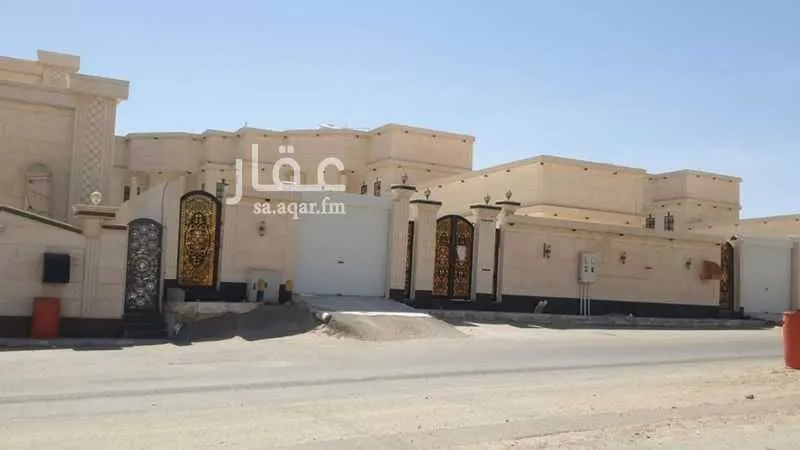 فيلا للبيع في شارع النخيل 68, حي النخيل, مدينة حفر الباطن, المنطقة الشرقية 1 صورة