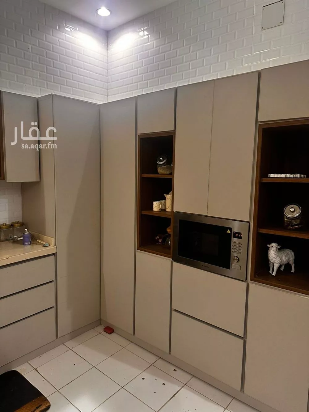 فيلا للإيجار في شارع زايد السبيعي, حي بدر, مدينة الرياض, منطقة الرياض 1 صورة