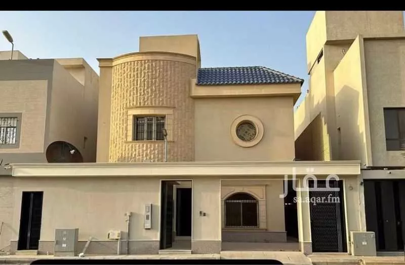 فيلا للبيع في شارع عبدالصمد بن محمد, حي العارض, مدينة الرياض, منطقة الرياض 1 صورة