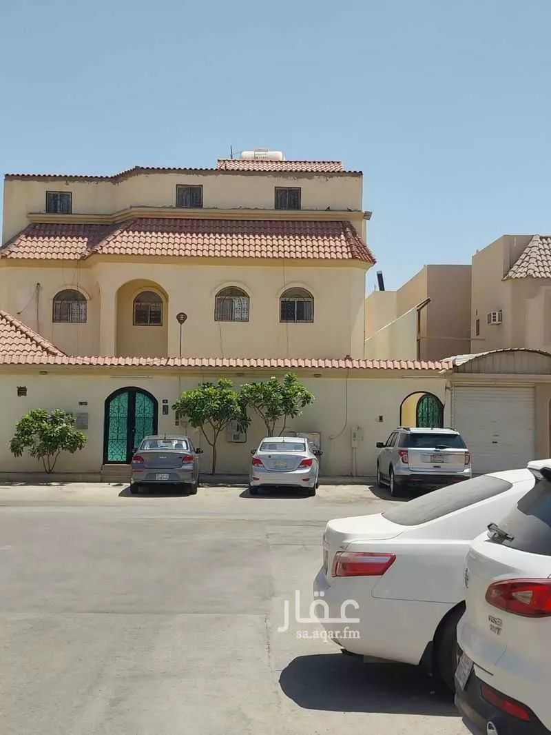 فيلا للبيع في شارع العمودية, حي إشبيلية, مدينة الرياض, منطقة الرياض 1 صورة