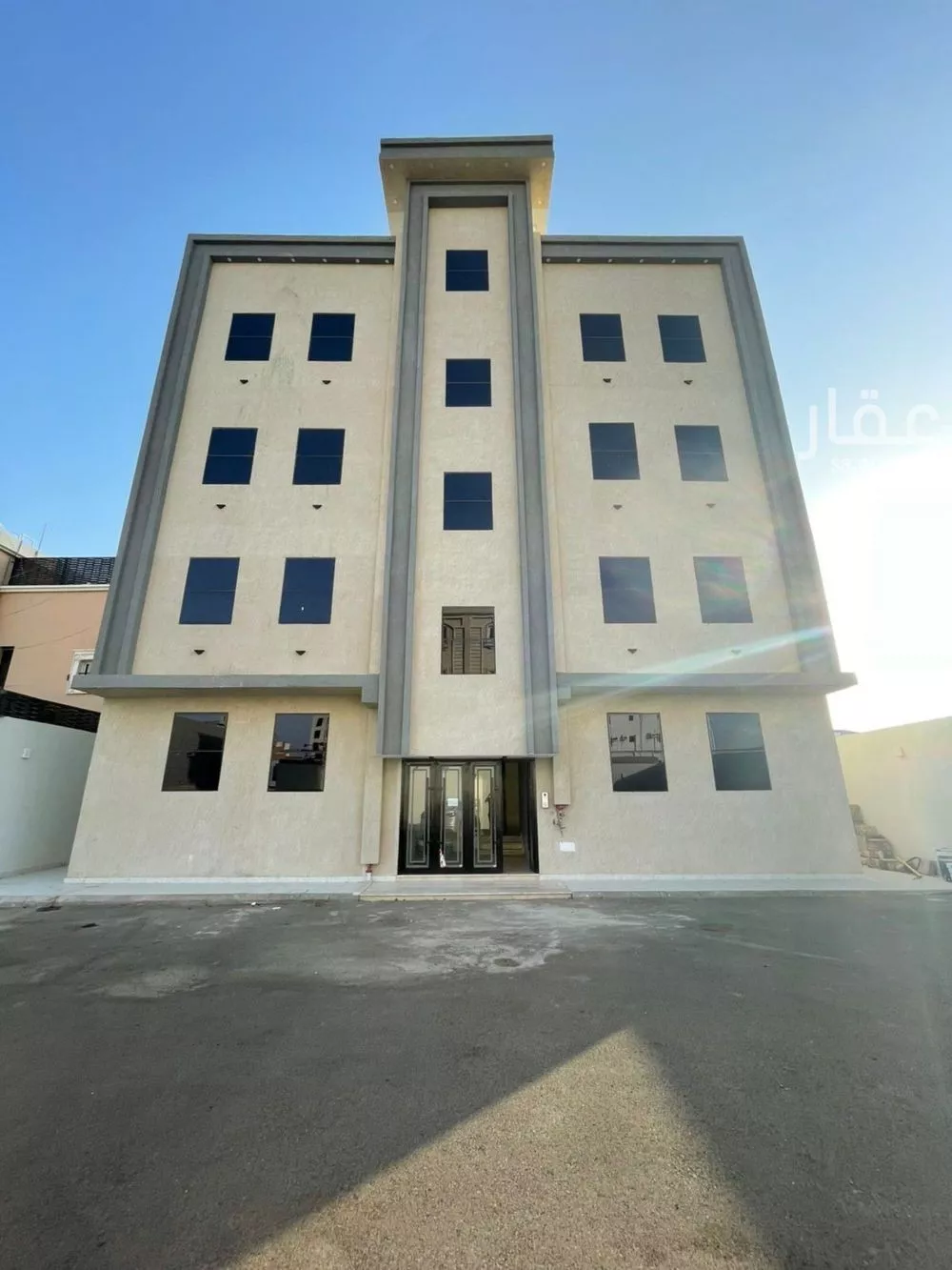 شقة للبيع في شارع القاسم الحريري, حي الرحاب 1, مدينة جازان, منطقة جازان 1 صورة