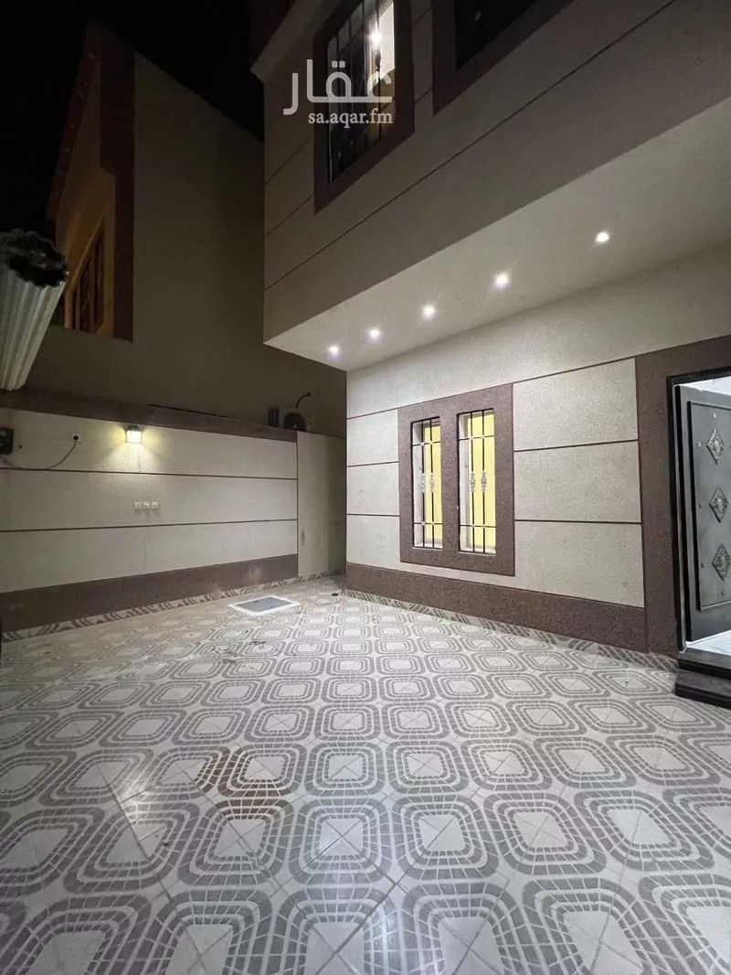 دور للبيع في شارع عبدالله بن نصبان, حي الرمال, مدينة الرياض, منطقة الرياض 1 صورة