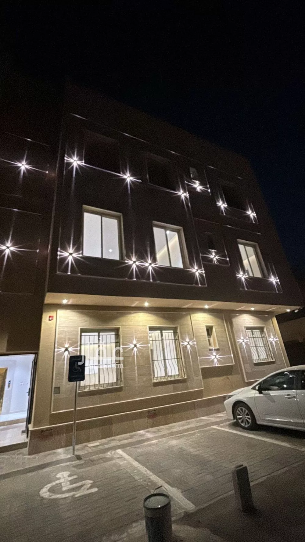 عمارة للبيع في شارع أبي البركات الأنصاري, حي الضباط, مدينة الرياض, منطقة الرياض 1 صورة