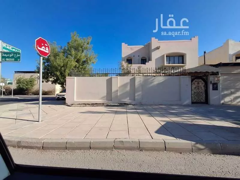 فيلا للإيجار في شارع شارع الوديعة, حي مكه الجنوبيه, مدينة مدينه الجبيل الصناعيه, المنطقة الشرقية 1 صورة