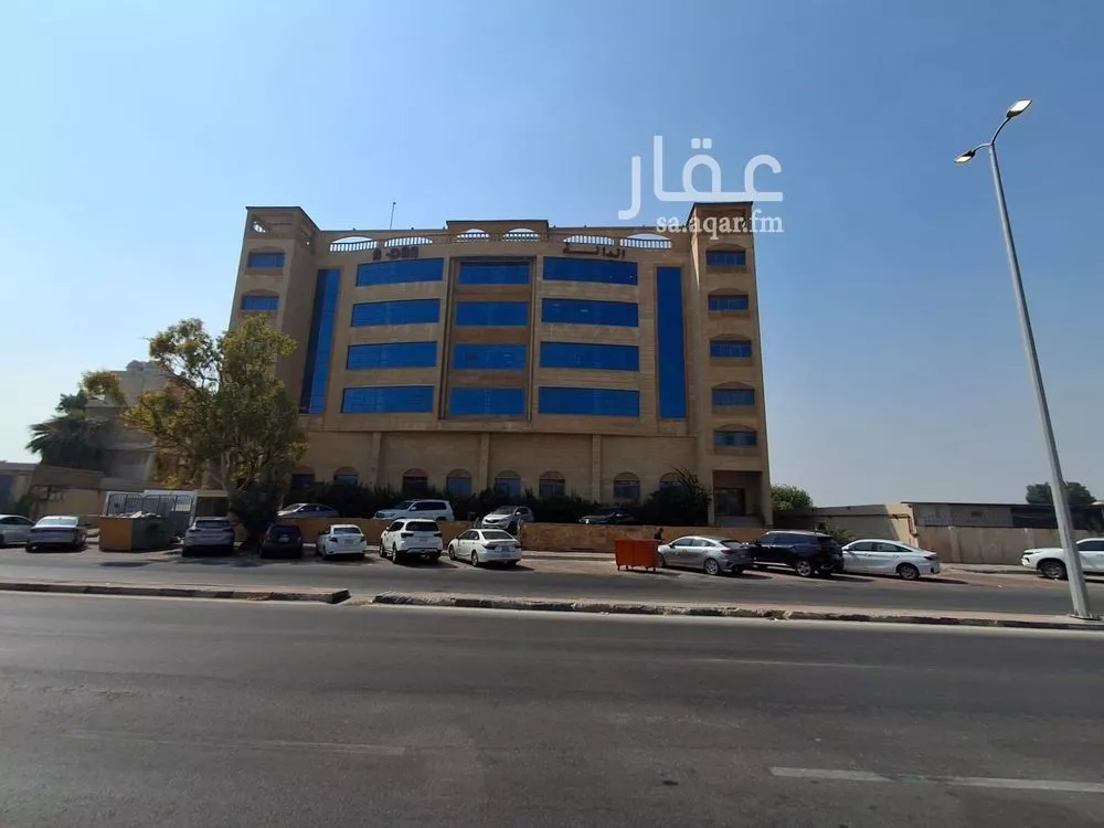 عمارة للبيع في شارع الملك فيصل بن عبدالعزيز الفرعي, حي المرقاب, مدينة الجبيل, المنطقة الشرقية 1 صورة