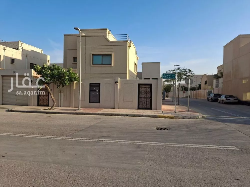 فيلا للإيجار في شارع النجيل, حي جلمودة, مدينة مدينه الجبيل الصناعيه, المنطقة الشرقية 1 صورة