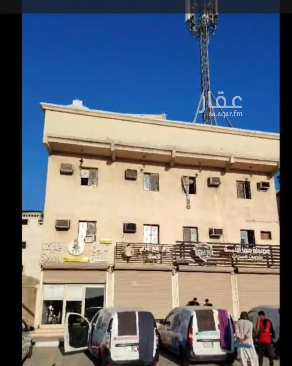 عمارة للبيع في حي البدور, مدينة القطيف, المنطقة الشرقية 1 صورة