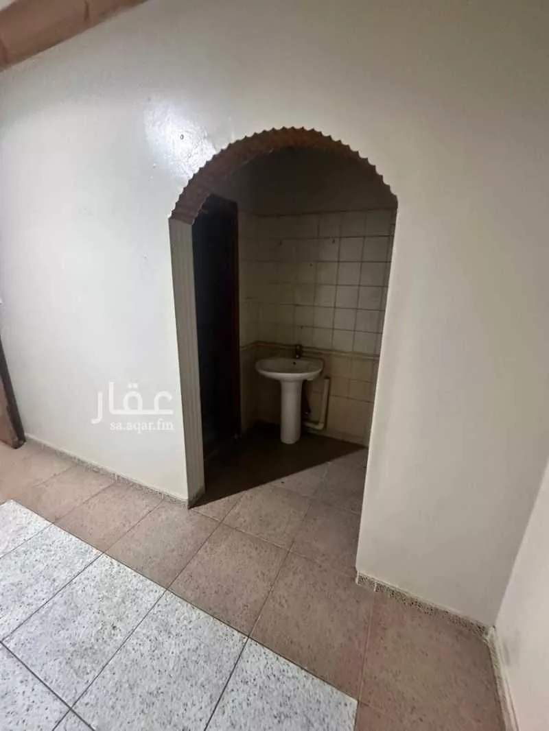 شقة للإيجار في شارع عبدالقادر الجز??ئري, حي الدار البيضاء, مدينة الرياض, منطقة الرياض 1 صورة