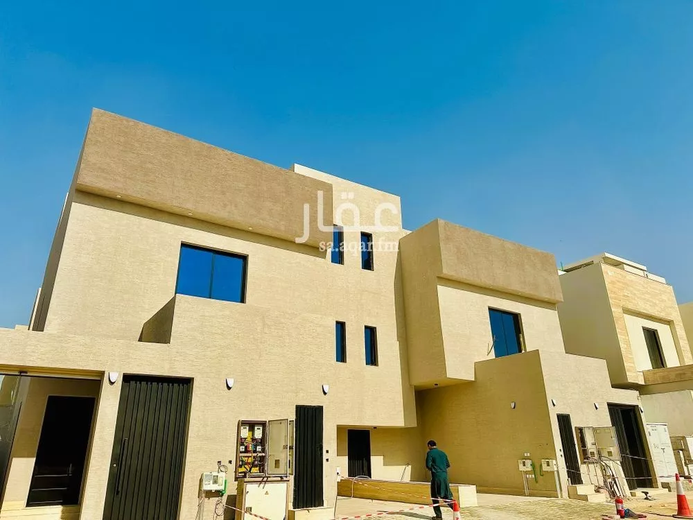 دور للبيع في شارع ابن رشد, حي الفاروق, مدينة الرياض, منطقة الرياض 1 صورة