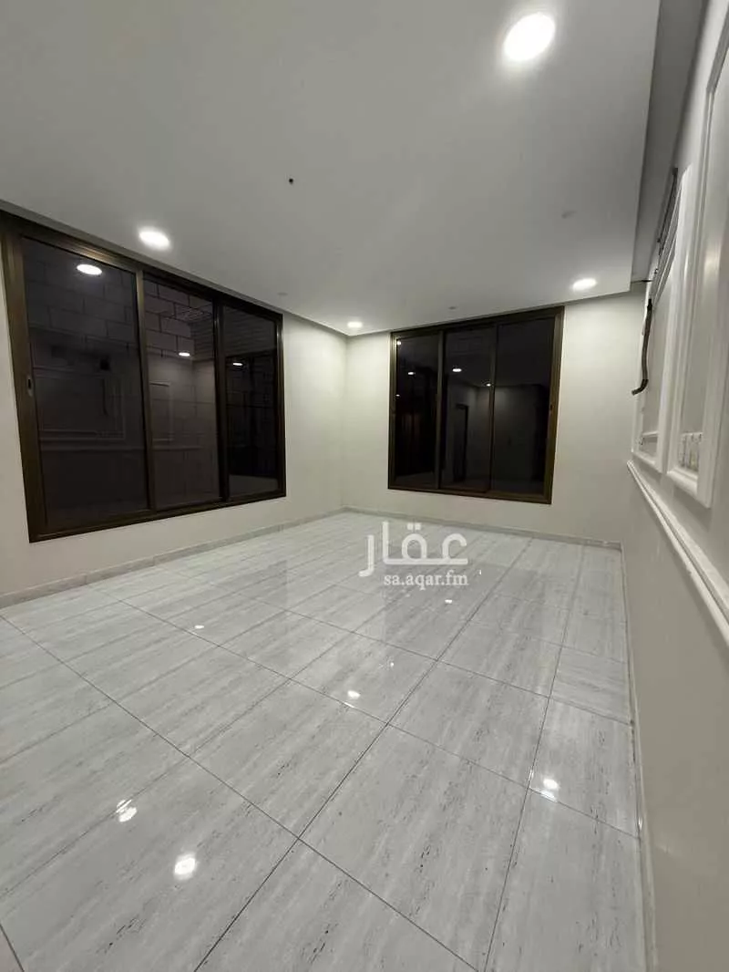فيلا للإيجار في شارع خليفة بن عبد الله بن الحارث, حي طيبة, مدينة الدمام, المنطقة الشرقية 1 صورة
