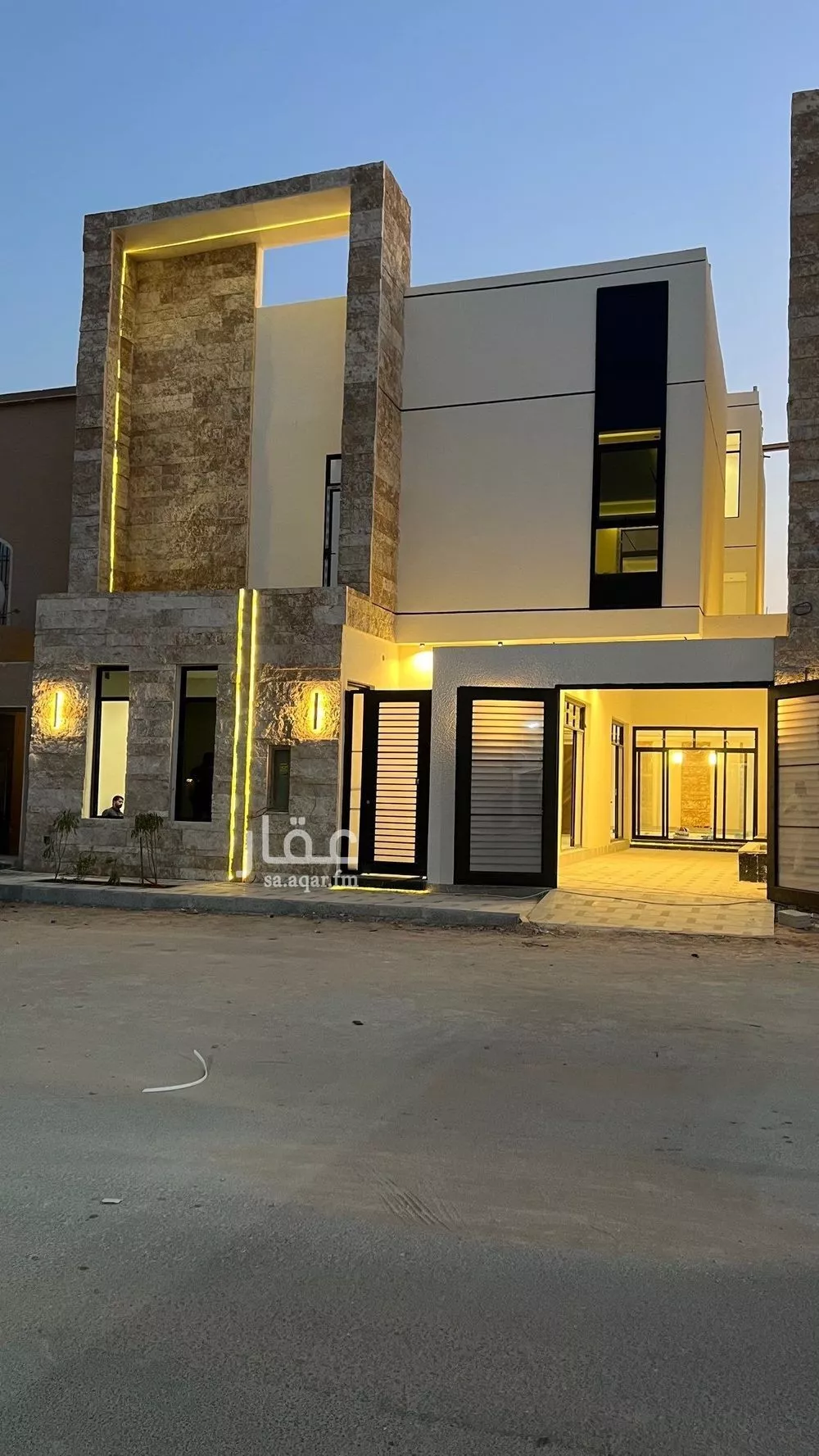 فيلا للبيع في شارع محمد بن أبي بكر القيم, حي المهدية, مدينة الرياض, منطقة الرياض 1 صورة