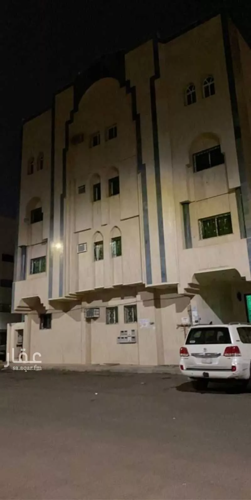 عمارة للبيع في شارع محصن بن الاسلت, حي بنى حارثة, مدينة المدينه المنوره, منطقة المدينة المنورة 1 صورة