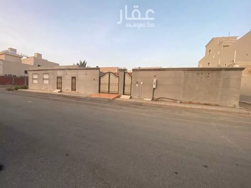 دور للبيع في شارع عبد اللطيف المبارك, حي طيبة, مدينة جدة, منطقة مكة المكرمة 1 صورة