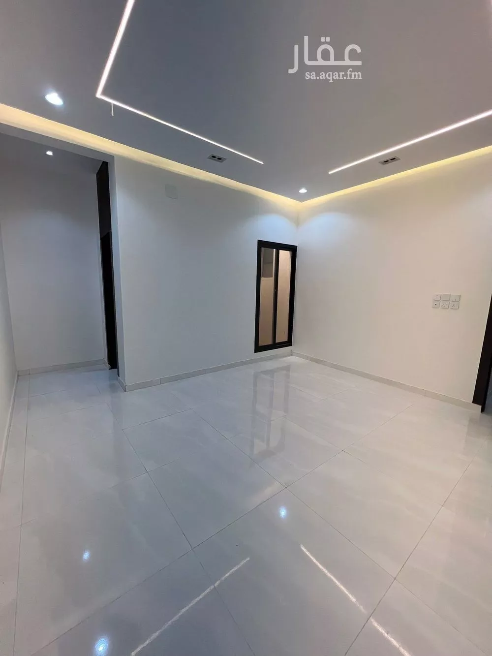 دور للبيع في شارع طريق خريص, حي الجنادرية, مدينة الرياض, منطقة الرياض 1 صورة
