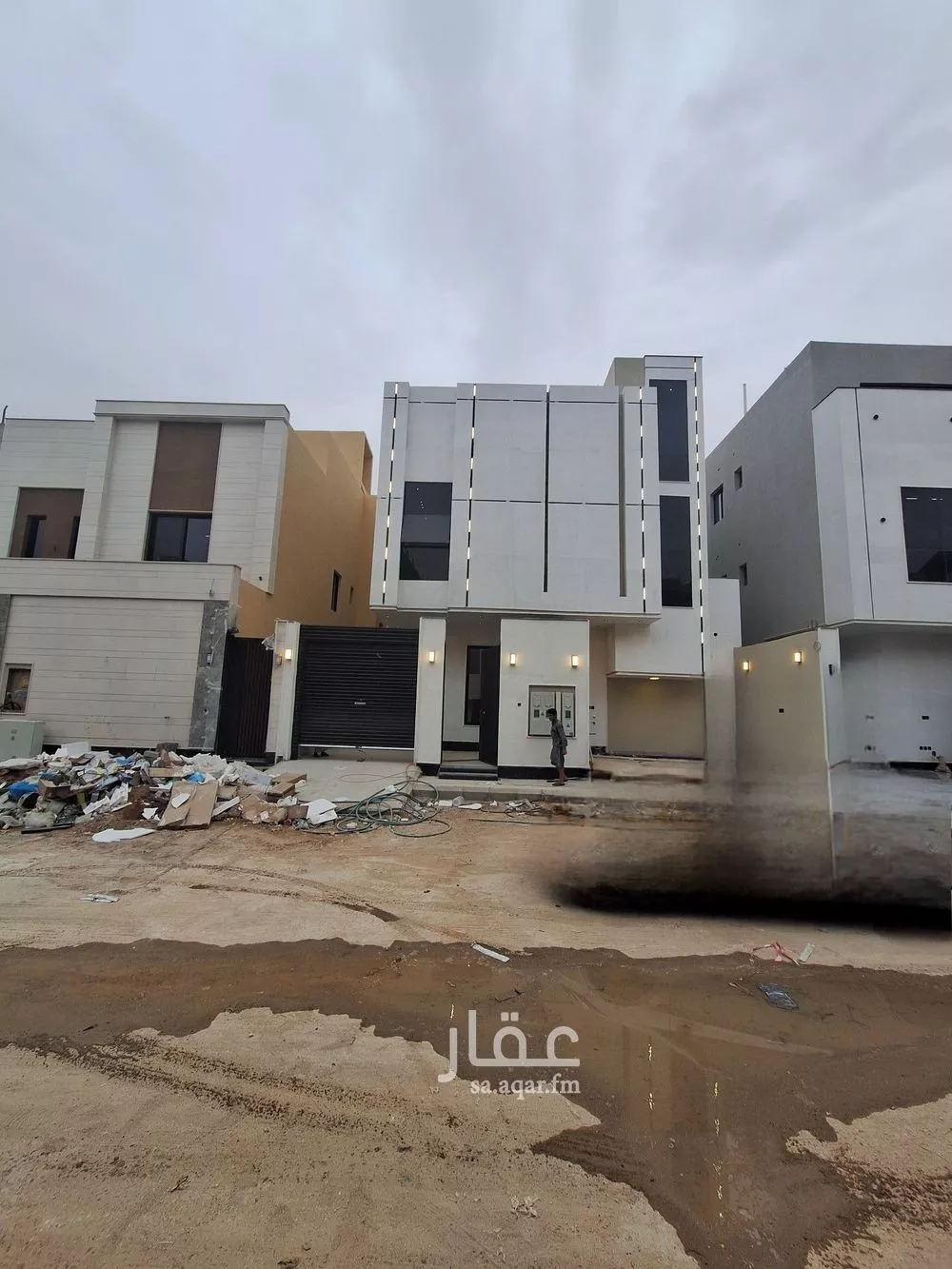 دور للبيع في شارع عبدالله بن أبي الهذيل, حي الرمال, مدينة الرياض, منطقة الرياض 1 صورة