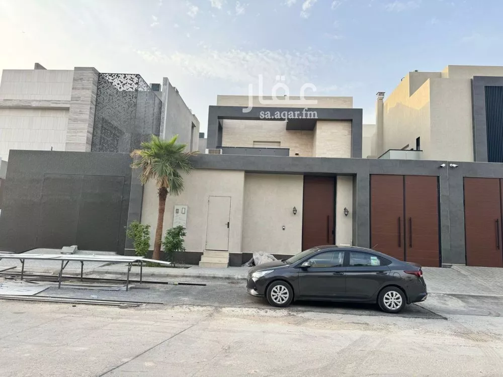 فيلا للبيع في شارع ابن يوسف, حي الملقا, مدينة الرياض, منطقة الرياض 1 صورة