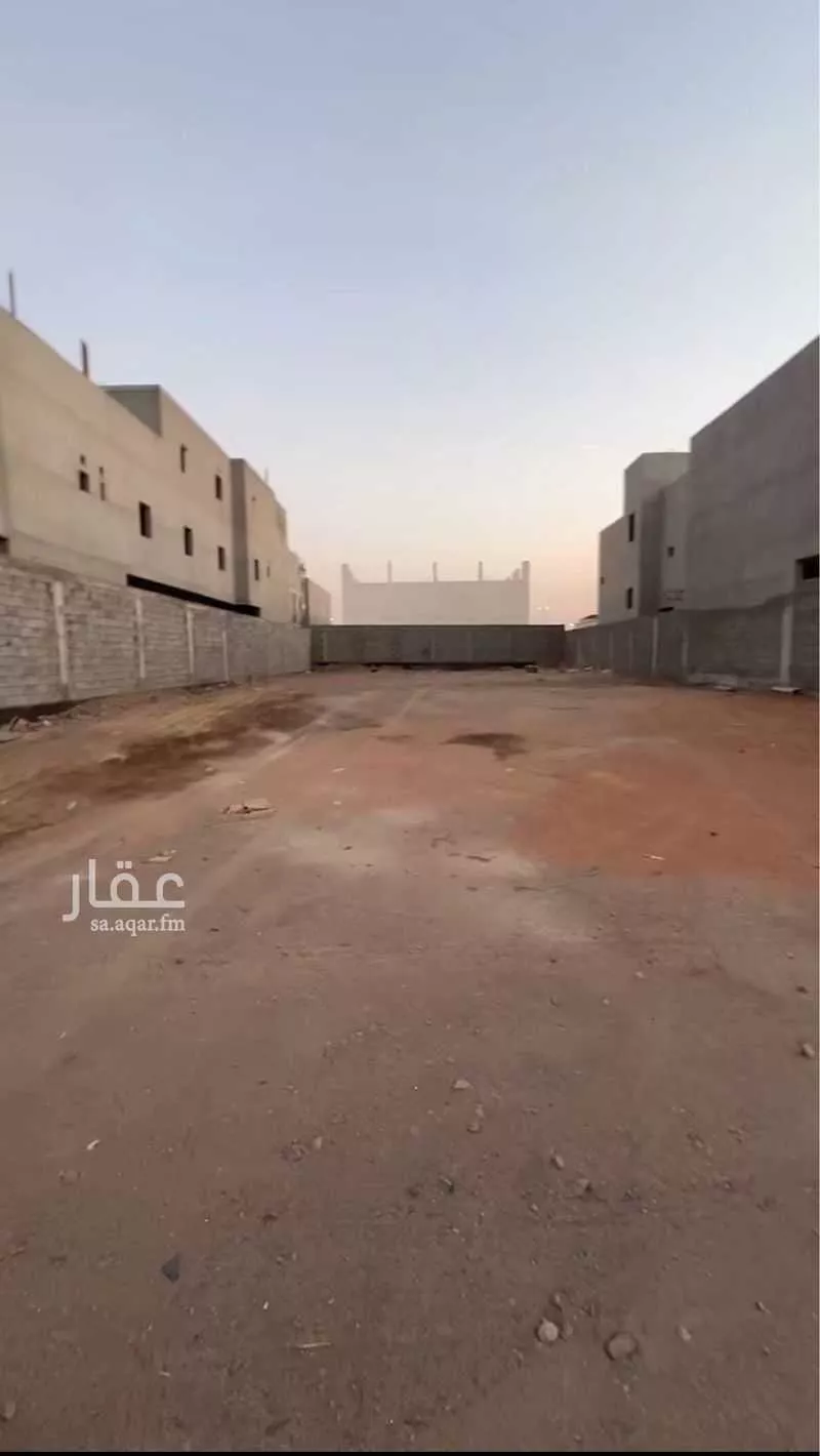 أرض للبيع في شارع عبدالازرق ابن قانع, حي السكب, مدينة المدينه المنوره, منطقة المدينة المنورة 1 صورة