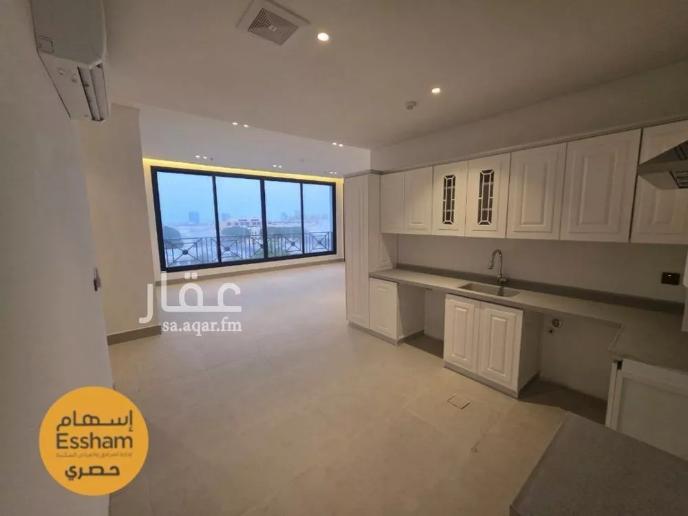 شقة للبيع في شارع الامير عبدالعزيز ابن فهد ابن عبدالعزيز, حي الحزام الذهبي, مدينة الخبر, المنطقة الشرقية 1 صورة