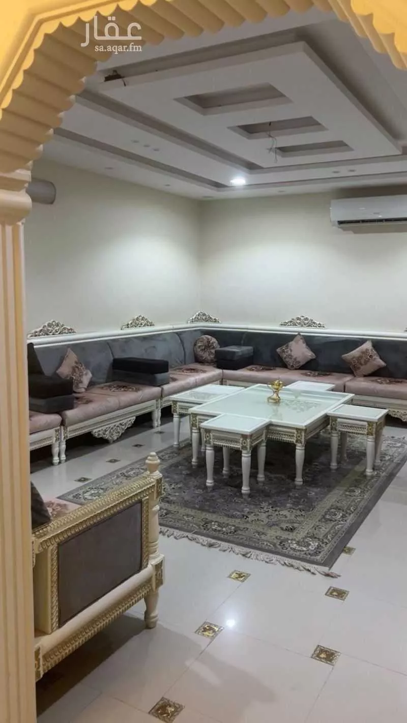 فيلا للبيع في شارع صالح بن محمد الحسني, حي الخليج, مدينة الرياض, منطقة الرياض 1 صورة