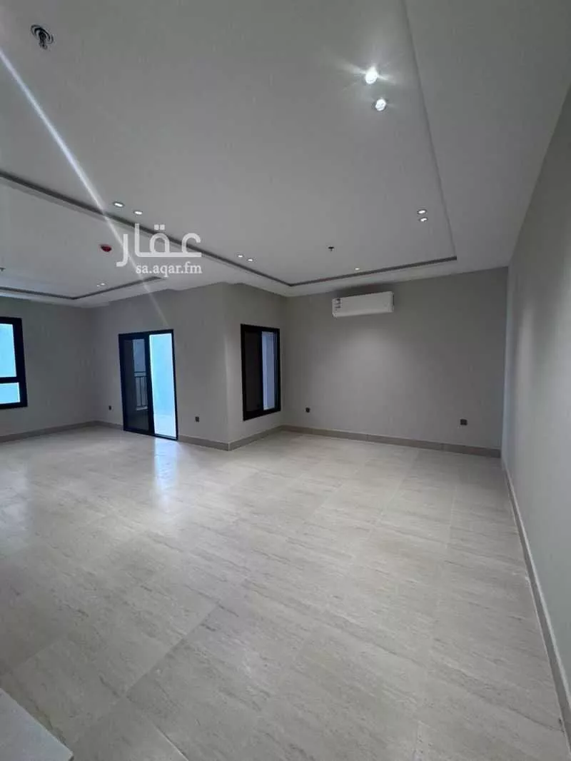 شقة للبيع في شارع جسر الملك فهد, حي الحمراء, مدينة الخبر, المنطقة الشرقية 1 صورة