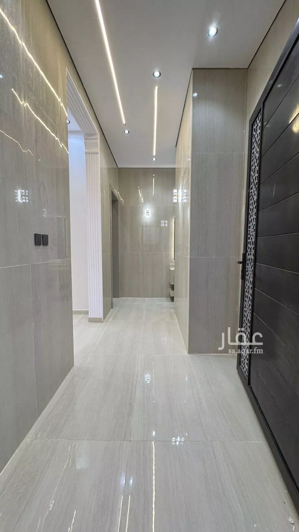 فيلا للبيع في شارع علي حسن, حي النظيم, مدينة الرياض, منطقة الرياض 1 صورة