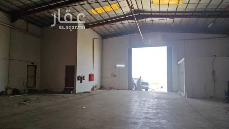 مستودع للإيجار في شارع ابي علي الدباس, حي الصناعية, مدينة خميس مشيط, منطقة عسير 1 صورة