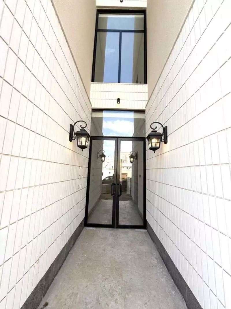 شقة للبيع في شارع شقيق بن سلمة, حي العرين, مدينة أبها, منطقة عسير 1 صورة