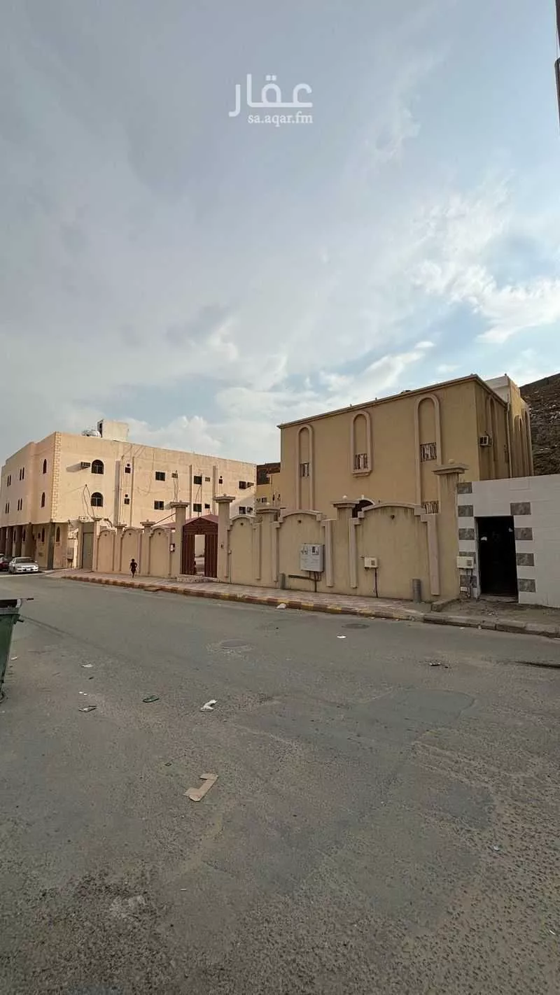 فيلا للبيع في شارع محمود الجويني, حي السلامة, مدينة مكه المكرمه, منطقة مكة المكرمة 1 صورة