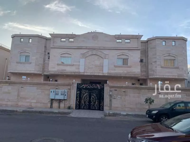 فيلا للبيع في شارع عبدالله ابن احمد النرسي, حي الجابرة, مدينة المدينه المنوره, منطقة المدينة المنورة 1 صورة