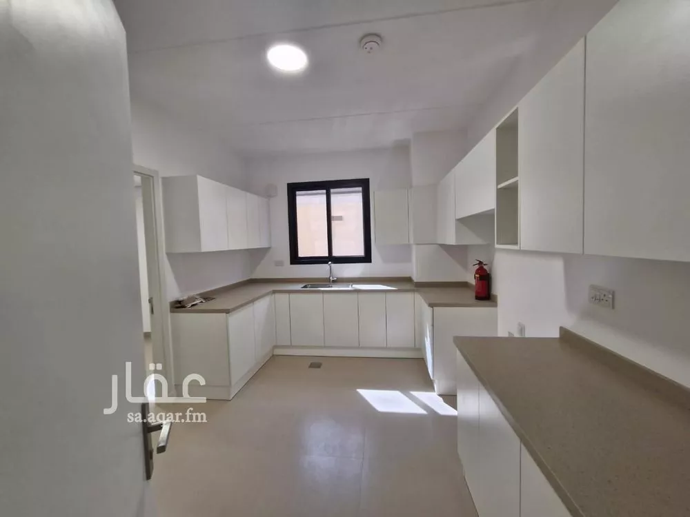 فيلا للبيع في شارع رقم 1139, حي سدرة, مدينة الرياض, منطقة الرياض 1 صورة