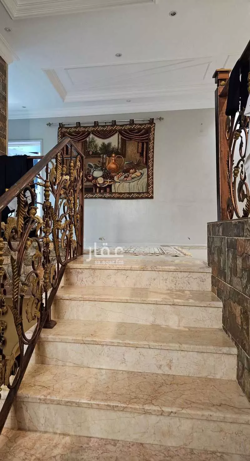 فيلا للبيع في شارع الفنار, حي العقربية, مدينة الخبر, المنطقة الشرقية 1 صورة