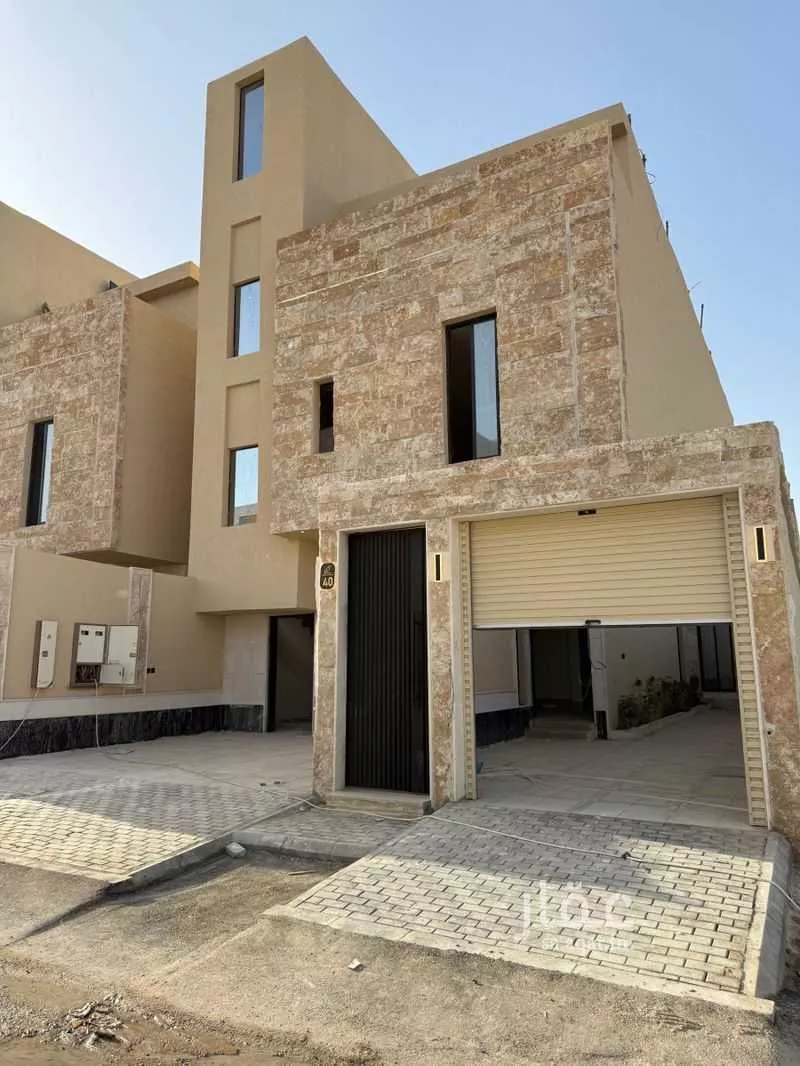 دور للبيع في شارع عبدالعزيز الأهواني, حي طويق, مدينة الرياض, منطقة الرياض 1 صورة