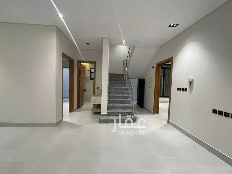 فيلا للبيع في شارع المحدار, حي العريجاء الغربي, مدينة الرياض, منطقة الرياض 1 صورة