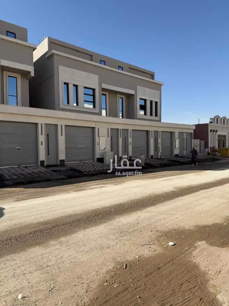 دور للبيع في شارع علاء الدين القرشي, حي العوالي, مدينة الرياض, منطقة الرياض 1 صورة