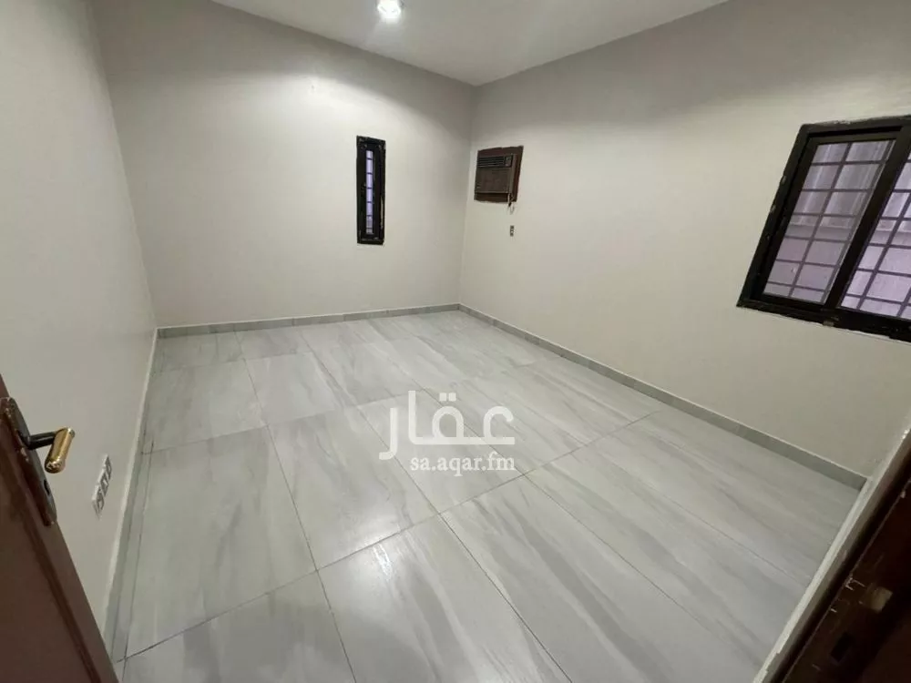 شقة للإيجار في شارع نصر بن سيار, حي الوزارات, مدينة الرياض, منطقة الرياض 1 صورة