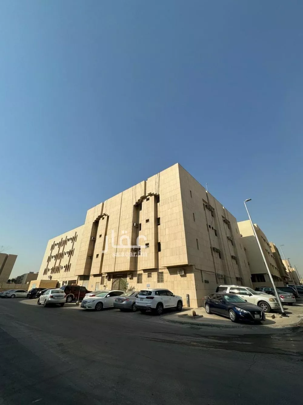 شقة للإيجار في شارع نصر بن سيار, حي الوزارات, مدينة الرياض, منطقة الرياض 1 صورة